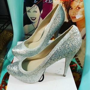 🔥 NWT ALDO Formal Sparkle Silver Platform GLITTERY FORMAL HIGH HEELS 9